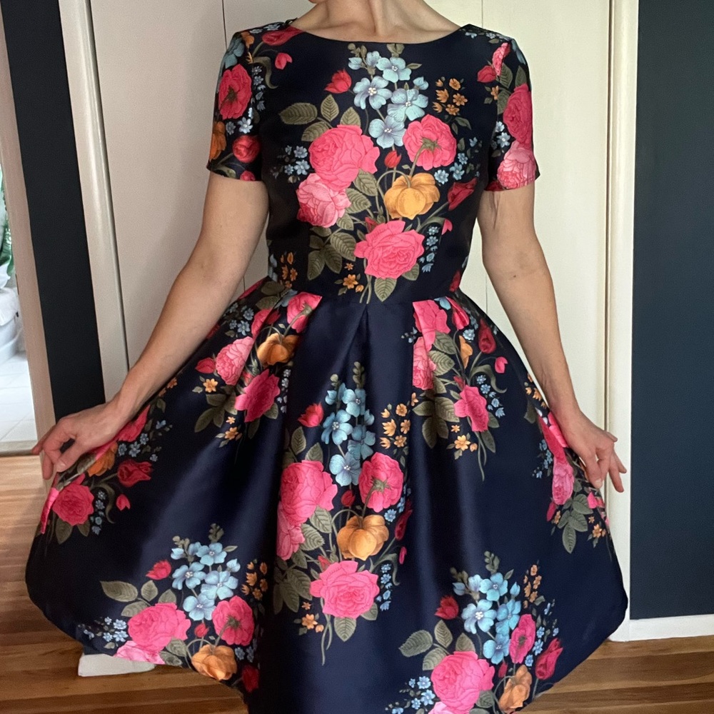 ModCloth Chi Chi London Floral Party Dress size 8 (UK 12)